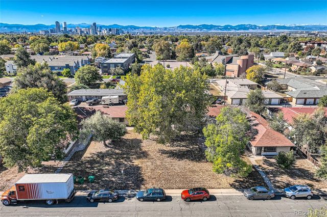 2855 N Harrison Street, Denver, CO 80205