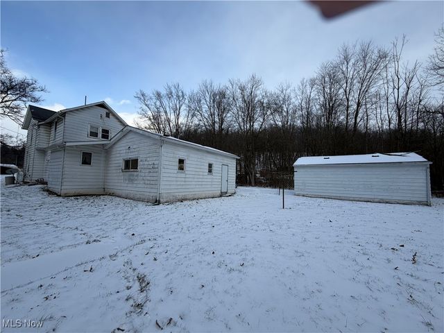 47085 Oak Street, New Waterford, OH 44445
