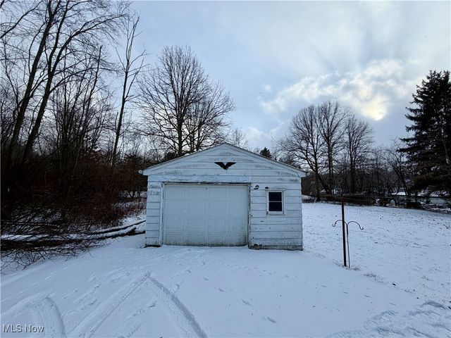 47085 Oak Street, New Waterford, OH 44445