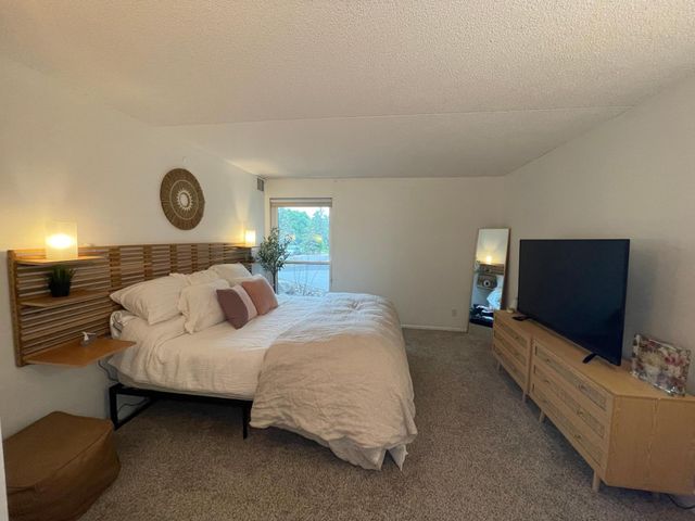6650 Vernon Avenue S 112, Edina, MN 55436