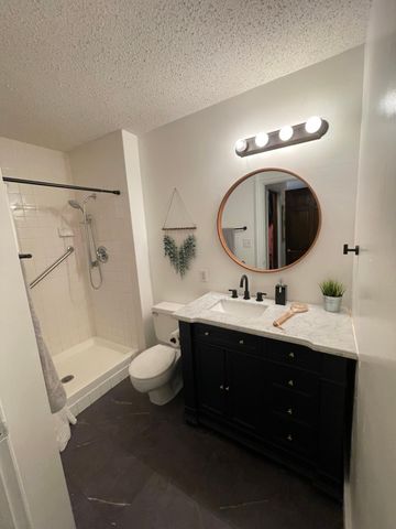 6650 Vernon Avenue S 112, Edina, MN 55436