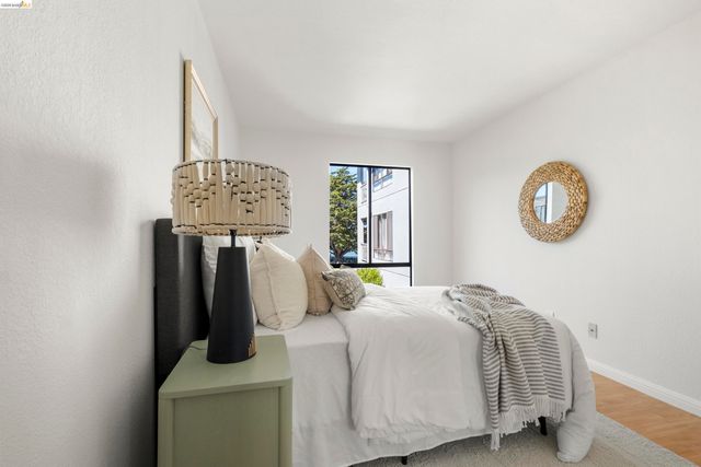 8 Admiral Dr A229, Emeryville, CA 94608