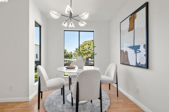 8 Admiral Dr A229, Emeryville, CA 94608