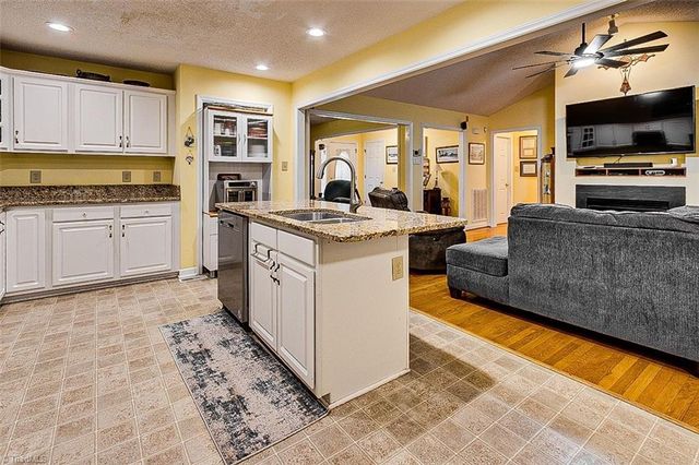 1166 Cedar Wood Place, Asheboro, NC 27203