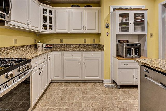 1166 Cedar Wood Place, Asheboro, NC 27203