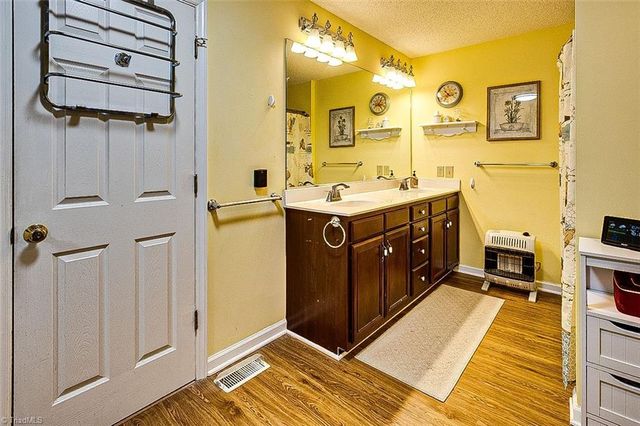 1166 Cedar Wood Place, Asheboro, NC 27203
