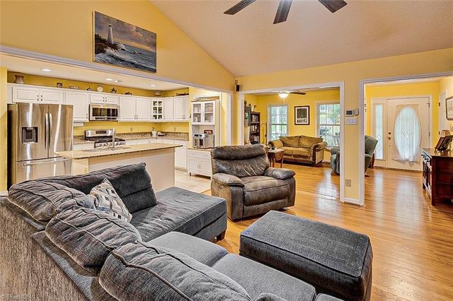 1166 Cedar Wood Place, Asheboro, NC 27203