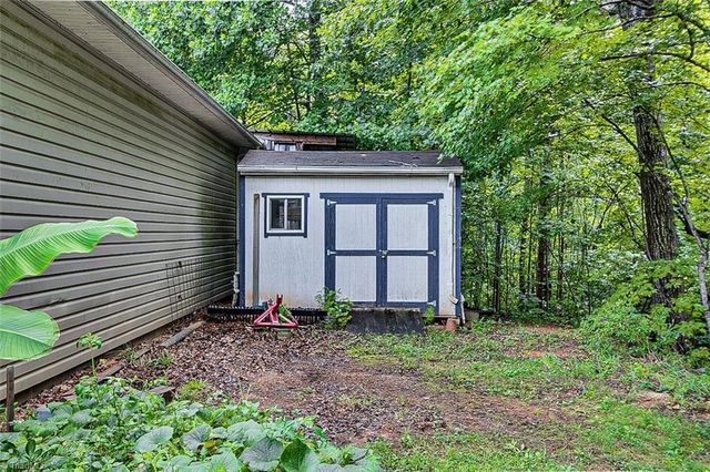 1166 Cedar Wood Place, Asheboro, NC 27203