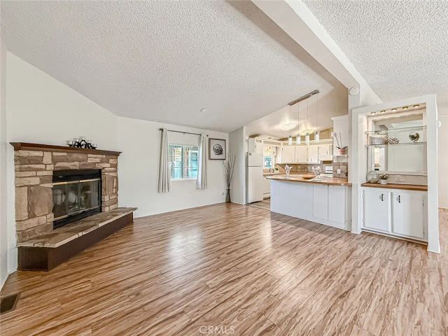 48303 20th St W 109, Lancaster, CA 93534