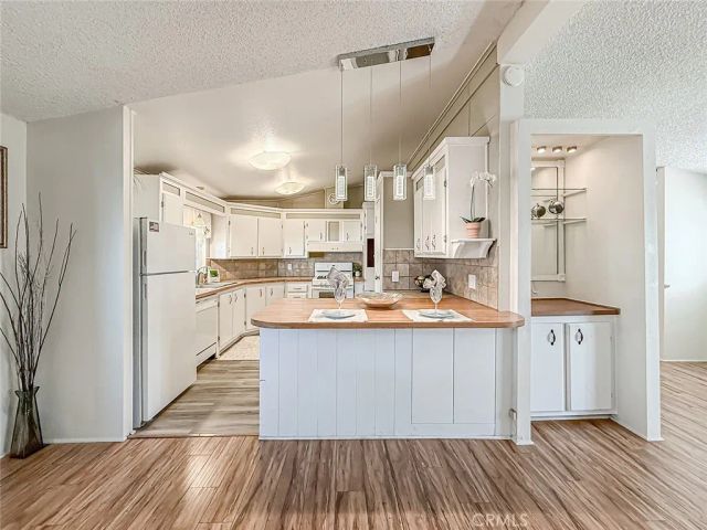 48303 20th St W 109, Lancaster, CA 93534