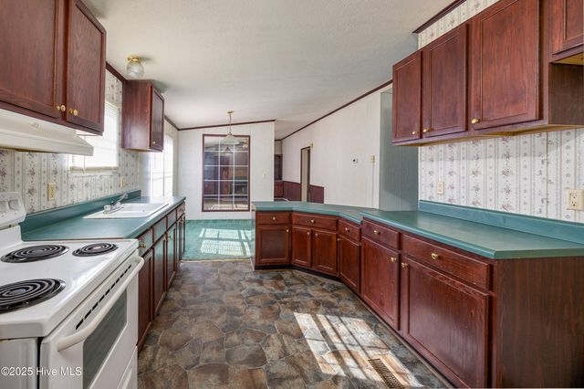 60 Joyce Lane, Clinton, NC 28328