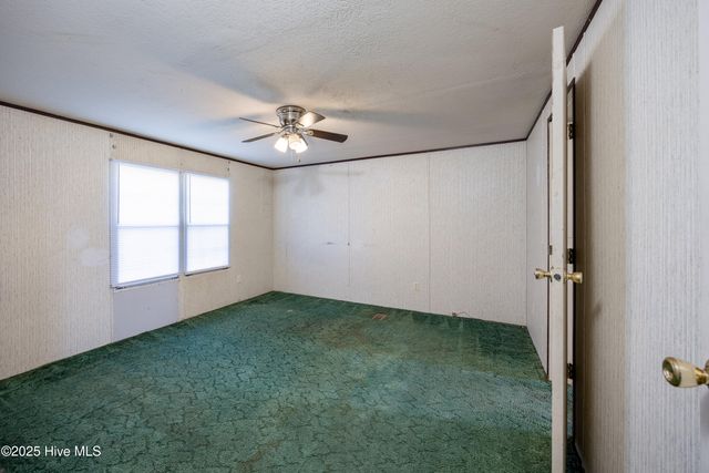 60 Joyce Lane, Clinton, NC 28328