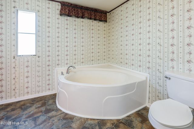 60 Joyce Lane, Clinton, NC 28328