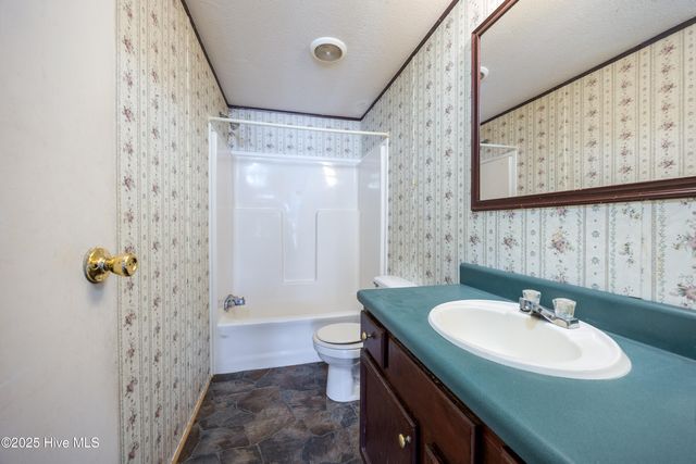60 Joyce Lane, Clinton, NC 28328