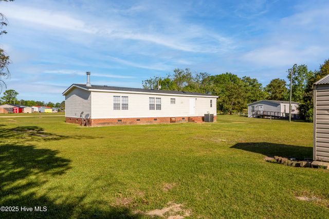 60 Joyce Lane, Clinton, NC 28328
