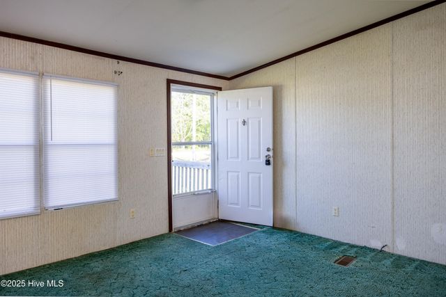 60 Joyce Lane, Clinton, NC 28328