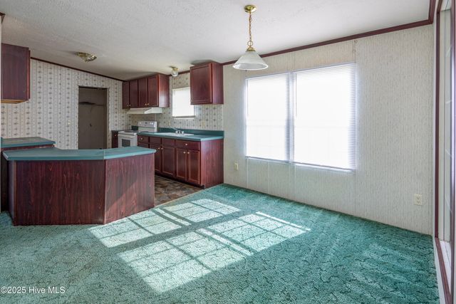 60 Joyce Lane, Clinton, NC 28328