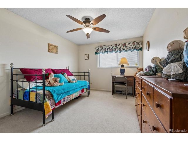 642 Scorpio Dr, Lone Tree, CO 80124