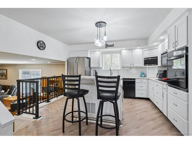 642 Scorpio Dr, Lone Tree, CO 80124