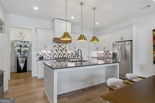 6425 Halcyon Way, Alpharetta, GA 30005