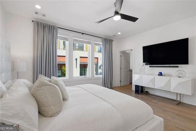 6425 Halcyon Way, Alpharetta, GA 30005