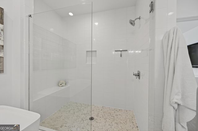 6425 Halcyon Way, Alpharetta, GA 30005