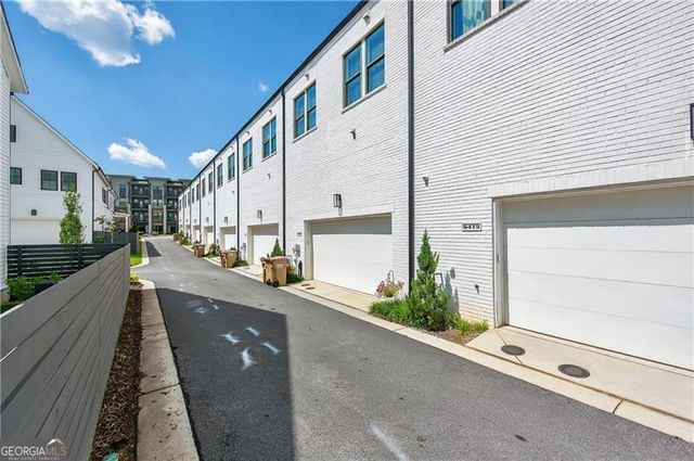 6425 Halcyon Way, Alpharetta, GA 30005