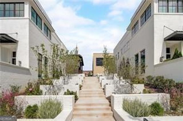 6425 Halcyon Way, Alpharetta, GA 30005