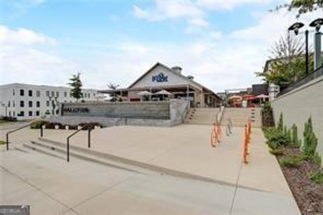 6425 Halcyon Way, Alpharetta, GA 30005