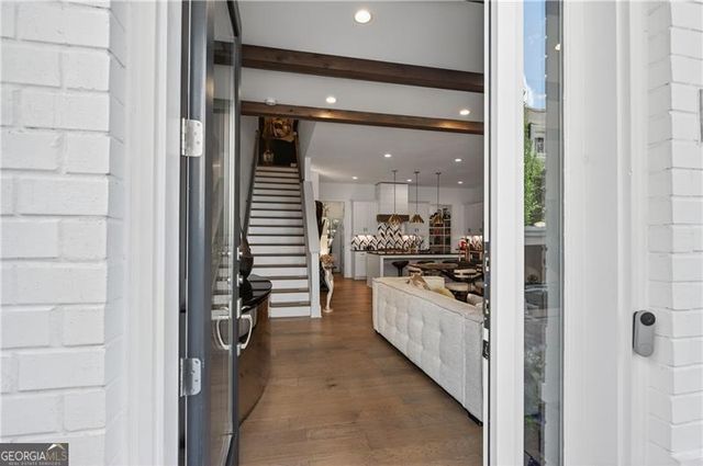 6425 Halcyon Way, Alpharetta, GA 30005