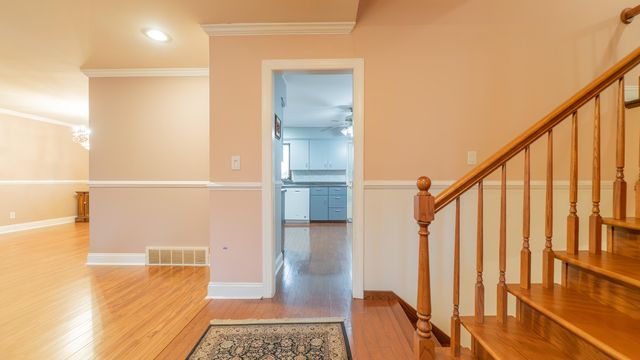 9439 Walnut Drive, Munster, IN 46321