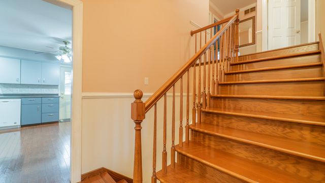 9439 Walnut Drive, Munster, IN 46321