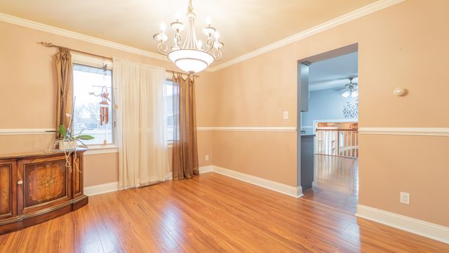 9439 Walnut Drive, Munster, IN 46321