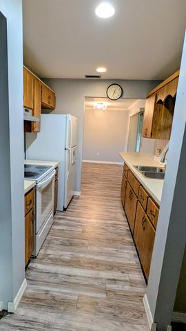 522 NW La Brea Avenue, Port St Lucie, FL 34983