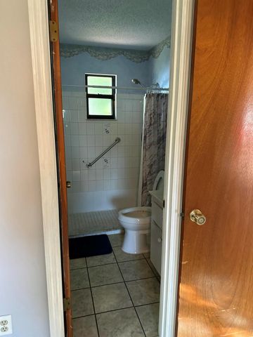 522 NW La Brea Avenue, Port St Lucie, FL 34983