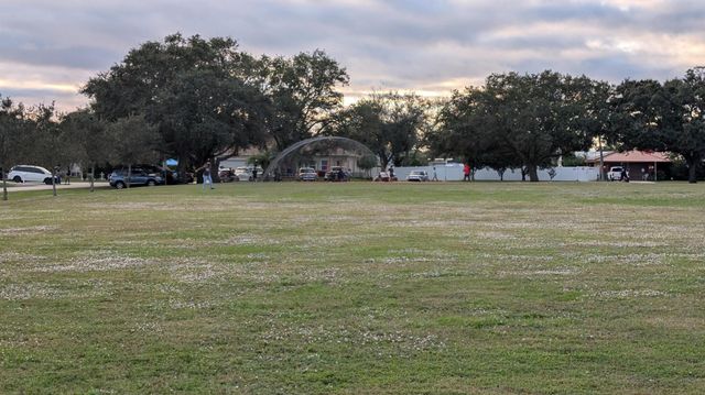 522 NW La Brea Avenue, Port St Lucie, FL 34983