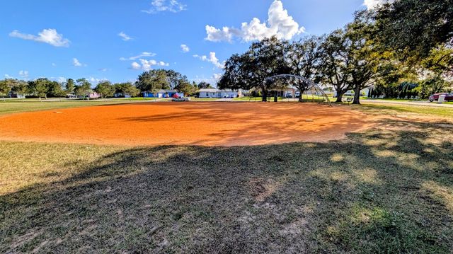 522 NW La Brea Avenue, Port St Lucie, FL 34983