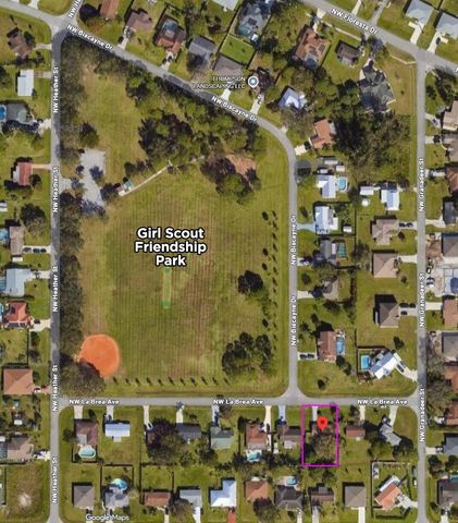 522 NW La Brea Avenue, Port St Lucie, FL 34983