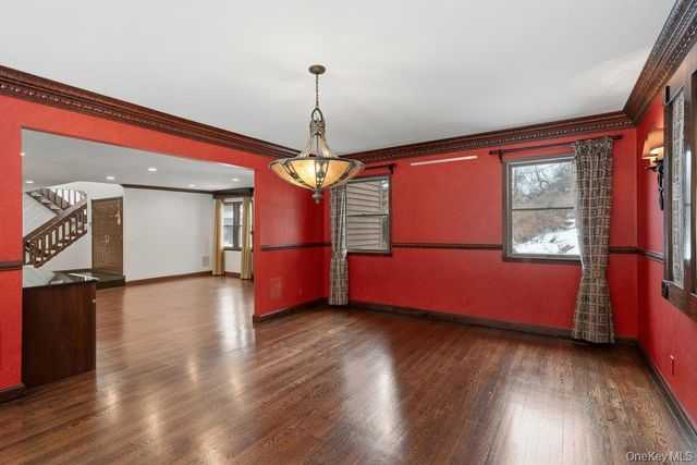 43 Hunt Drive, Jericho, NY 11753