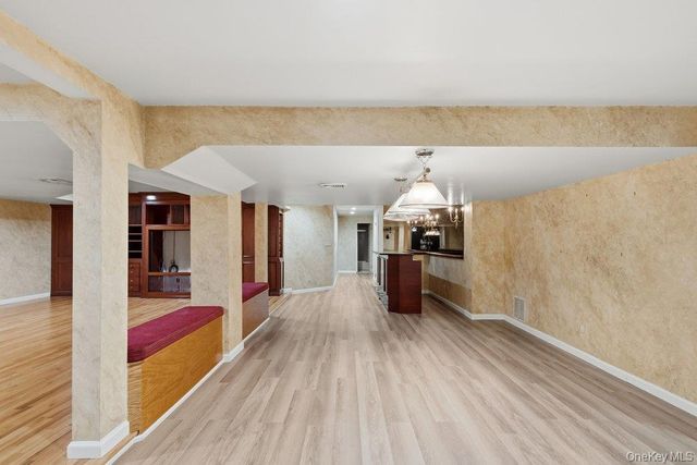 43 Hunt Drive, Jericho, NY 11753