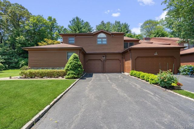 43 Hunt Drive, Jericho, NY 11753