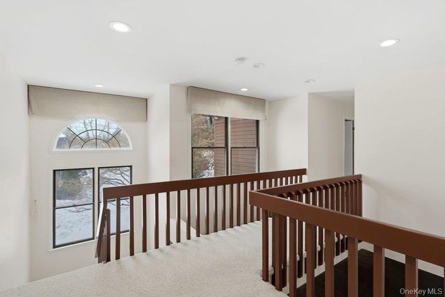 43 Hunt Drive, Jericho, NY 11753