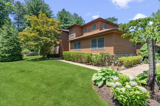 43 Hunt Drive, Jericho, NY 11753