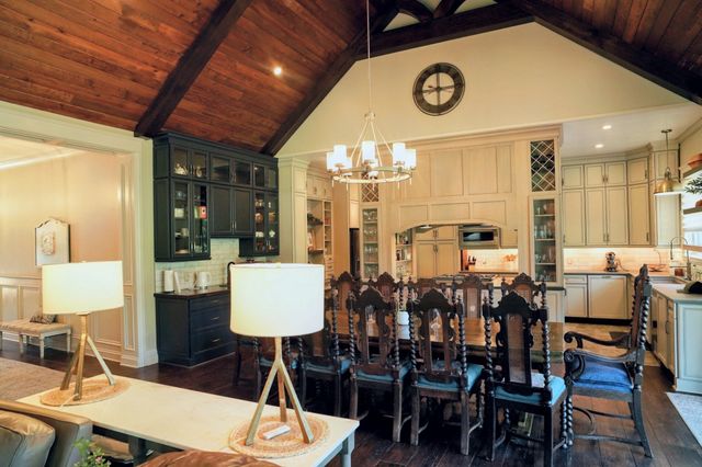 450 Lowe Branch Rd, Centerville, TN 37033