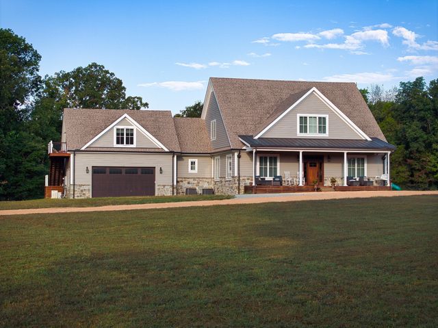 450 Lowe Branch Rd, Centerville, TN 37033