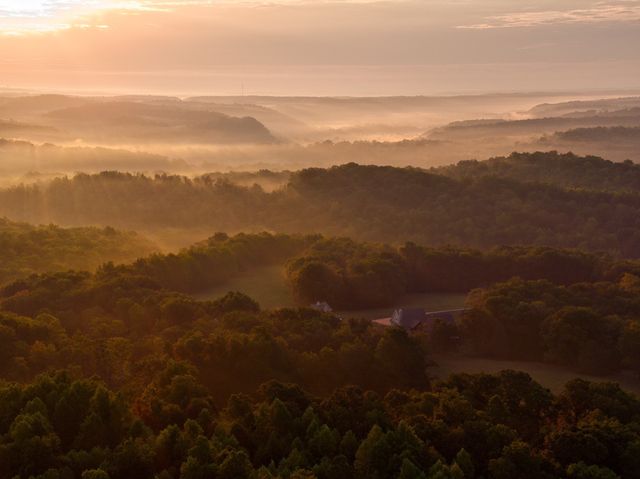 450 Lowe Branch Rd, Centerville, TN 37033