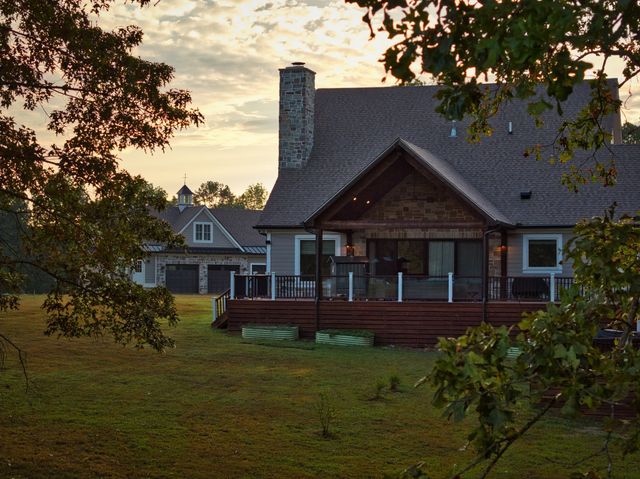 450 Lowe Branch Rd, Centerville, TN 37033