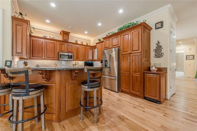 8515 Glen Lake Drive, Cumming, GA 30028