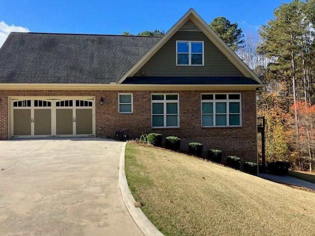8515 Glen Lake Drive, Cumming, GA 30028