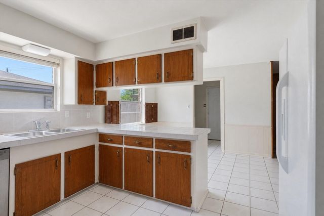 5714 Willowbend Boulevard, Houston, TX 77096
